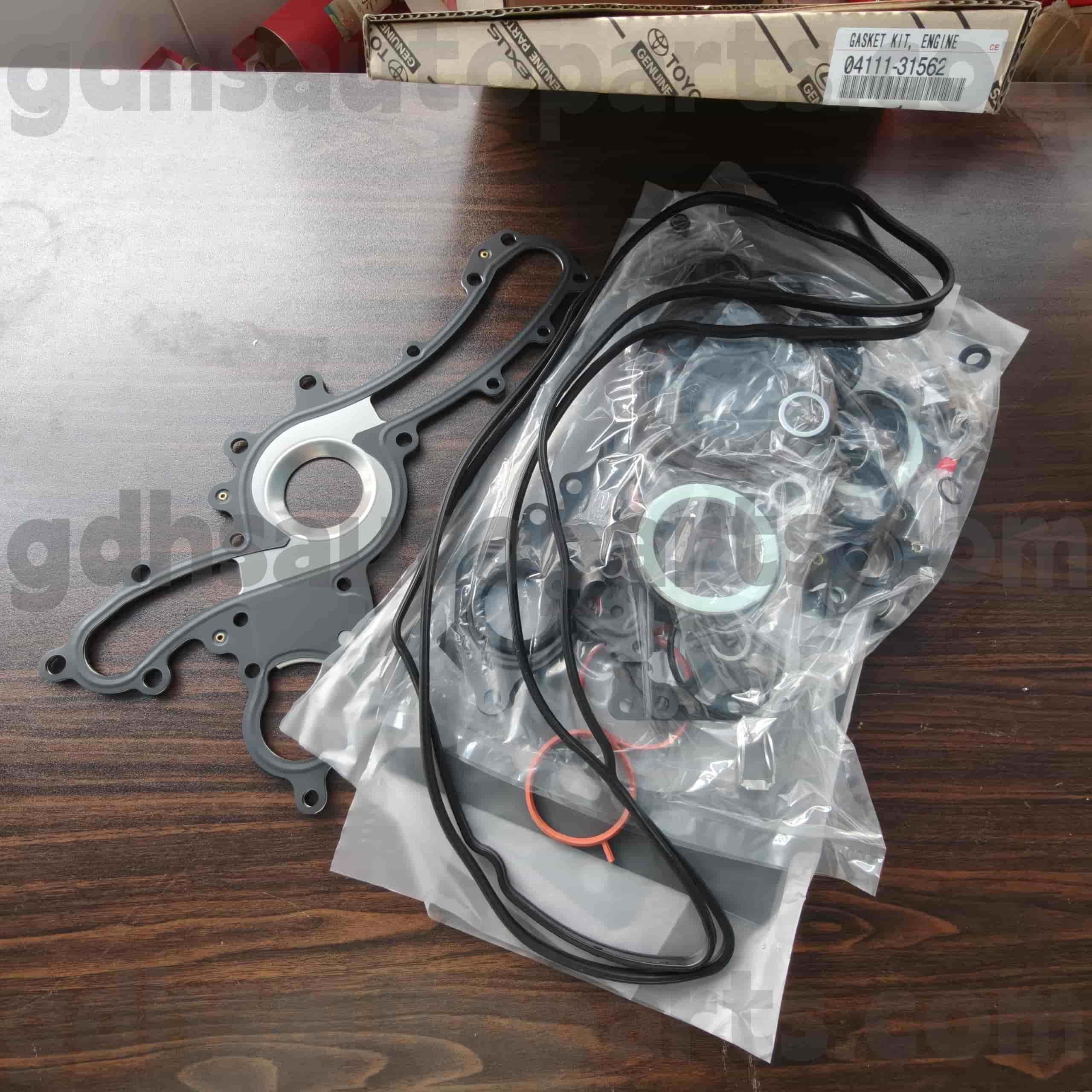 04111-31562 TOYOTA GENINE PIESE PENTRU MOTOR KIT LEXUS IS250C/300C