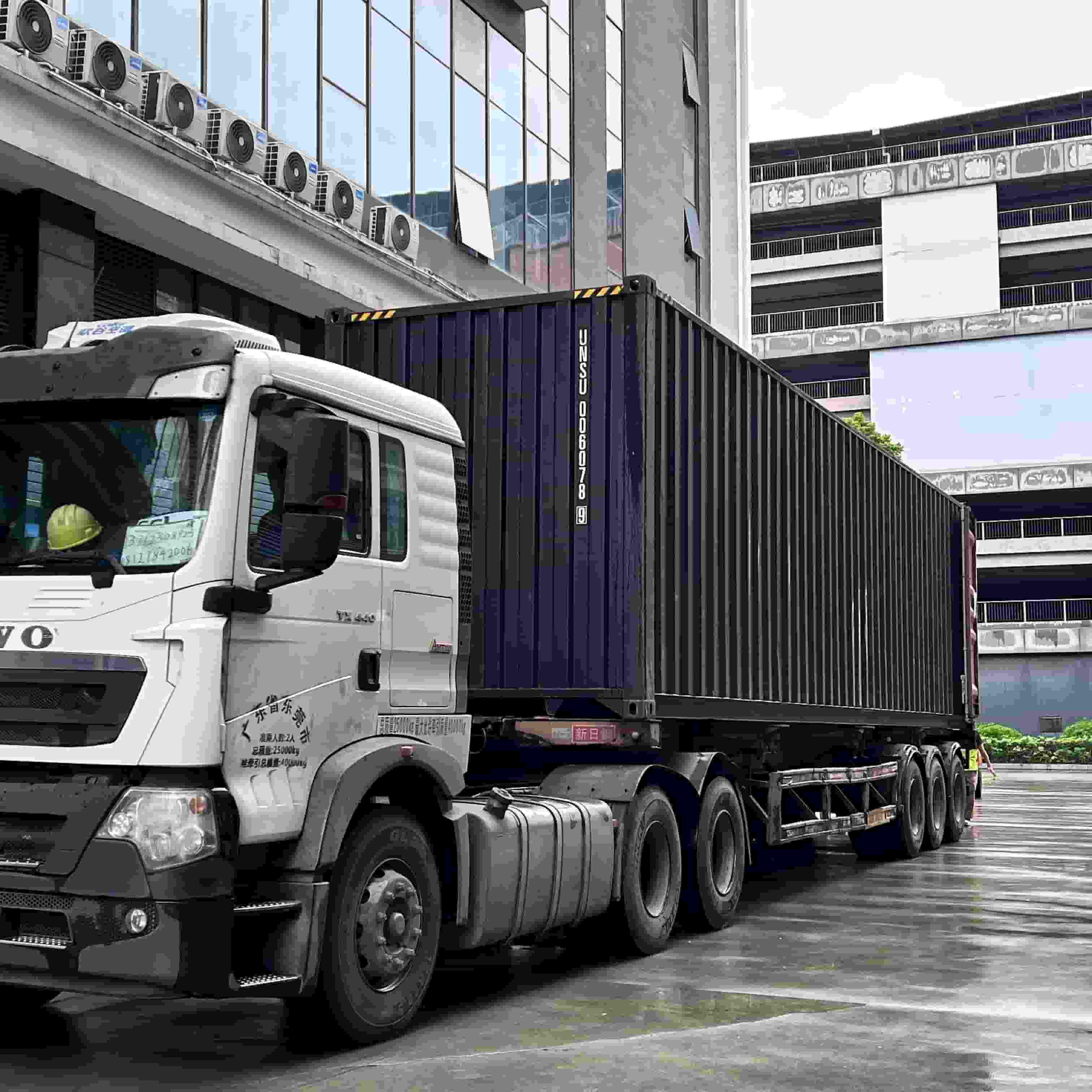 Hengsheng Auto Parts finalizează cu succes sarcina de încărcare a containerelor de export